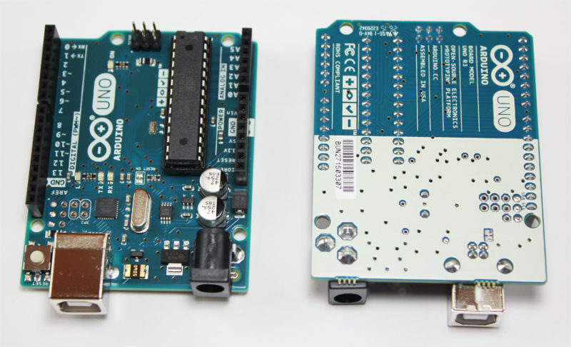 arduino uno board front and back